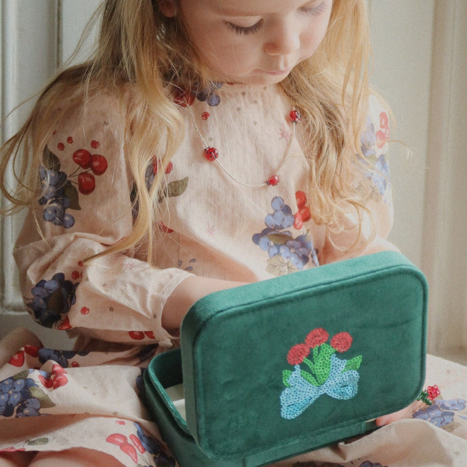 All I Wish For Velvet Cherry Jewellery Box + Beaded Set (Bottle Green)